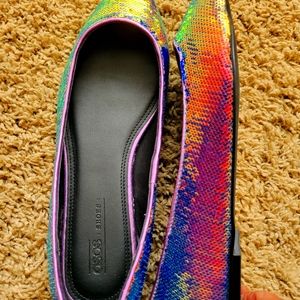 Sparkly pointy flats